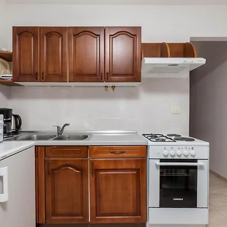 1 Bedroom Cozy In