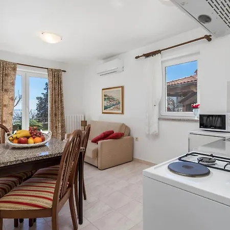 1 Bedroom Cozy In