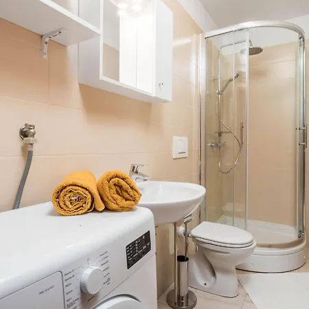 1 Bedroom Cozy In Ičići